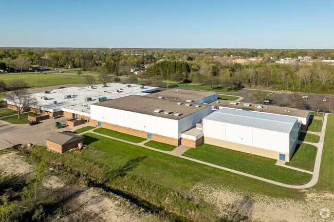 Hamady Community Middle/High School offers a variety of programs that challenge kids.