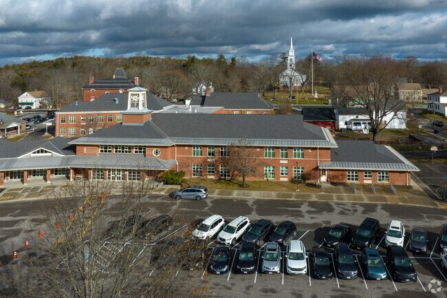 Hubbardston Center School (K-6) is located at 8 Elm Street, Hubbardston, MA.