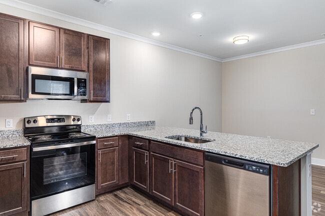 1BR, 1BA - 848SF