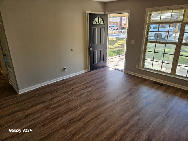 4538 Sheraton Rd, Columbia, SC 29209 - photo 4