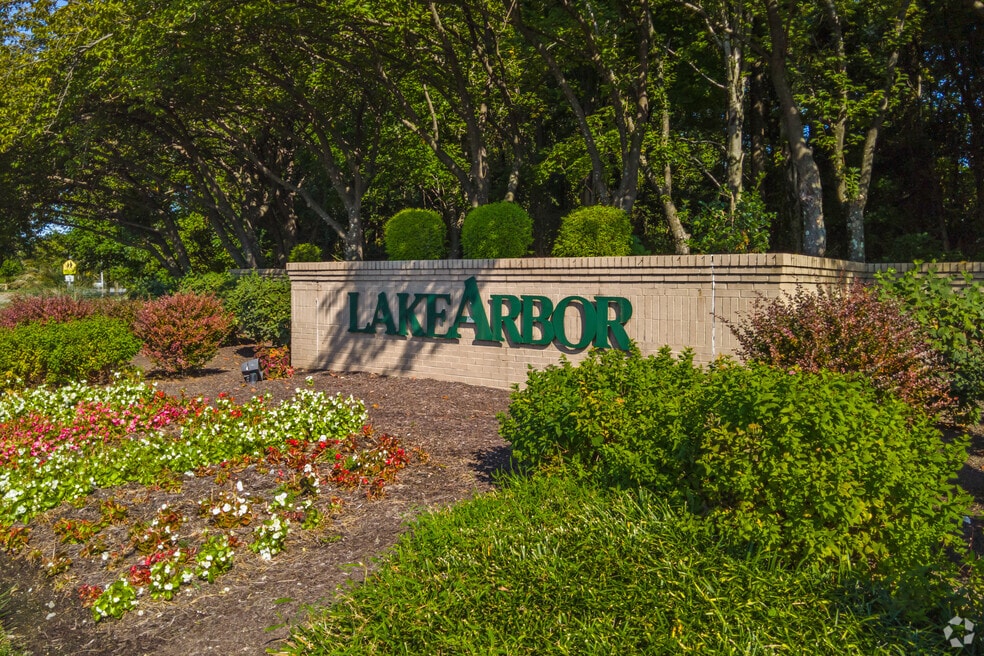 Lake Arbor