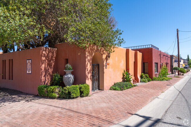 Mesilla is home to many Pueblo Revival-style homes.