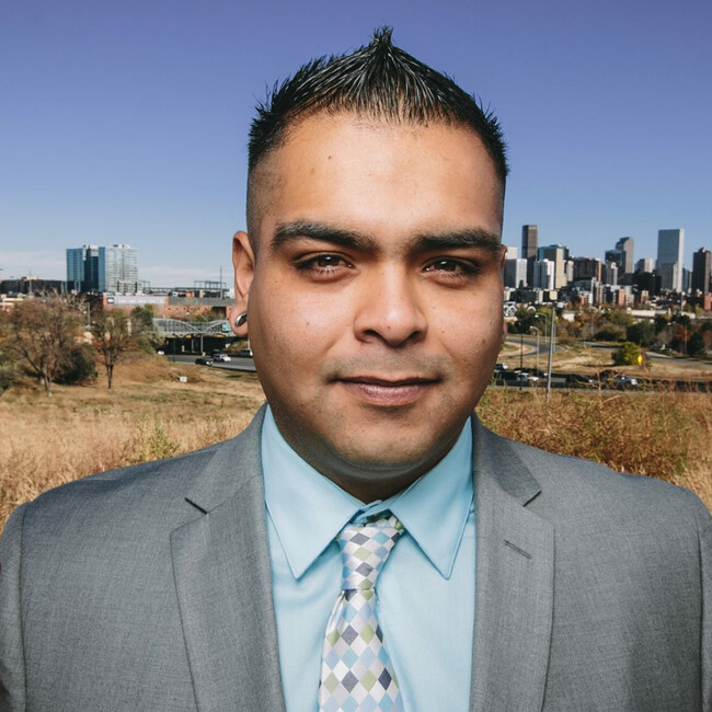 Agent Photo