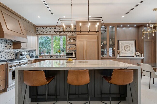 426 Hardee Rd, Coral Gables, FL 33146 - photo 3