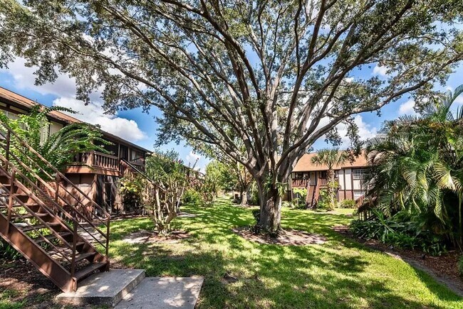 5419 Hansel Ave unit Camelot by the Lake, Orlando, FL 32809 - photo 6