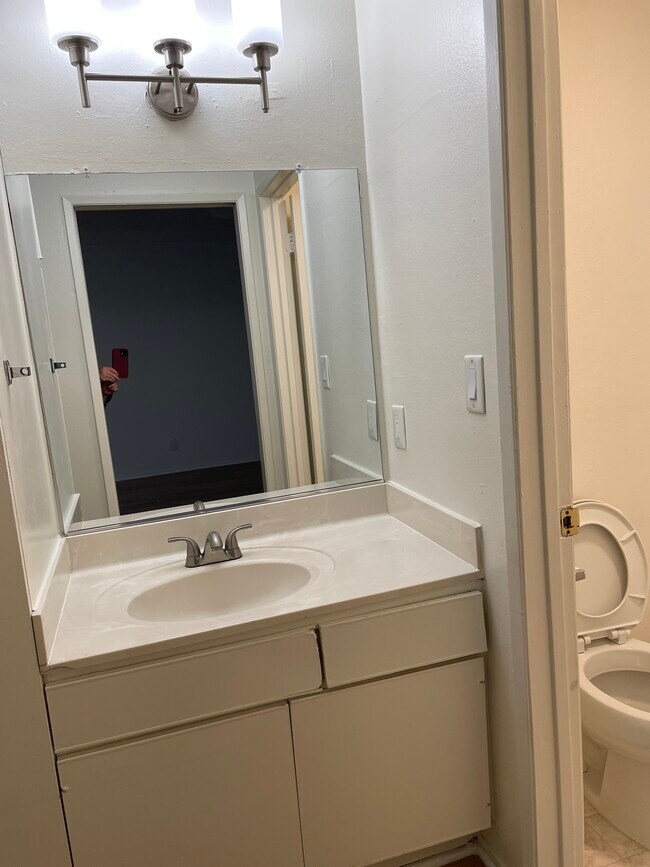 3155 Rosecrans Ave unit 3, Hawthorne, CA 90250 - photo 6