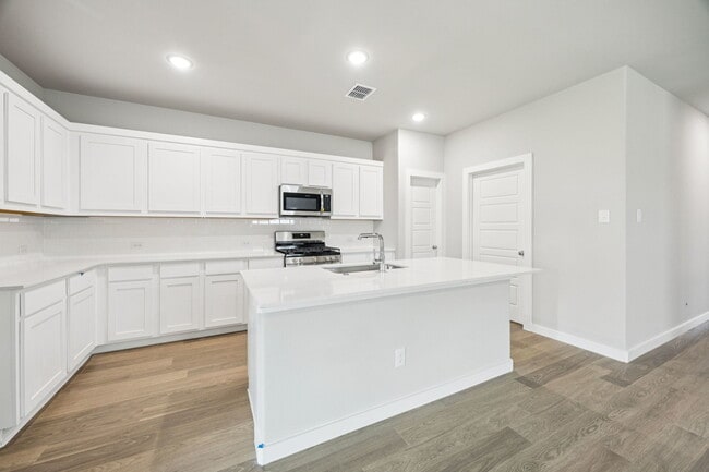 9457 Wild West Way, Crowley, TX 76036 - photo 5