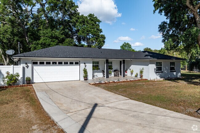 Boggy Creek homebuyers have options for home styles such as ranch homes.