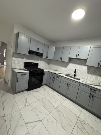 906 N 4th St, Camden, NJ 08102