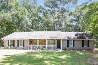 10916 Clearwater Dr, Hampton, GA 30228