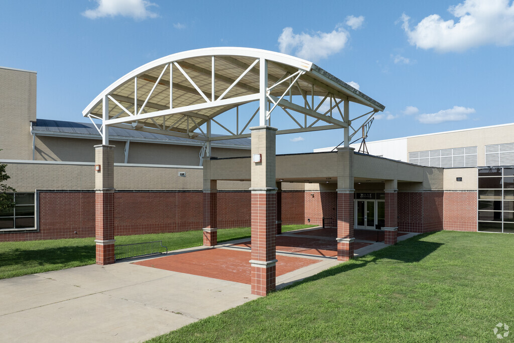 Glenwood High's modern campus invigorates the learning environment for Springfield students.