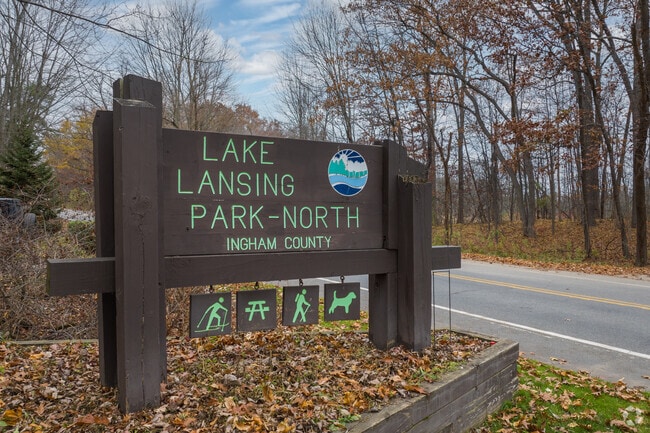 Lake Lansing Park North features walking trails, disc golf course and playgrounds.