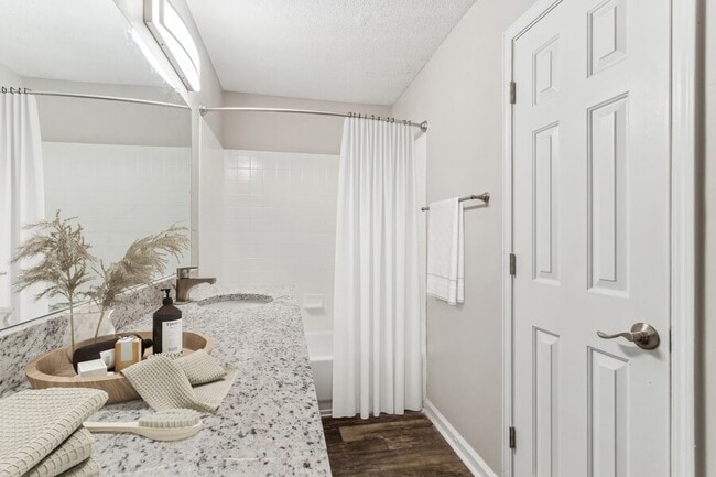 Park at Tara Lake, Jonesboro, GA 30236 - photo 6