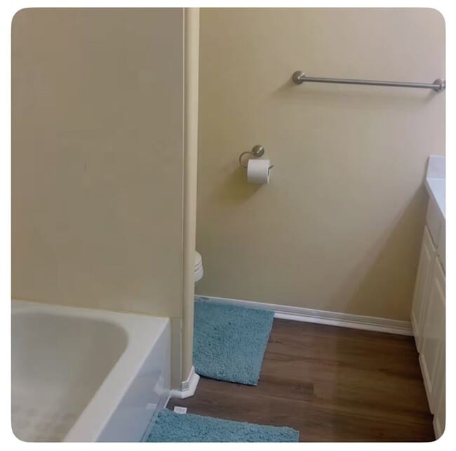 13674 Garden Grove Ct, Houston, TX 77082 - photo 4