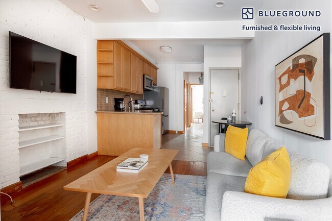 51 E Houston St unit FL4-ID992, New York, NY 10012 - photo 3