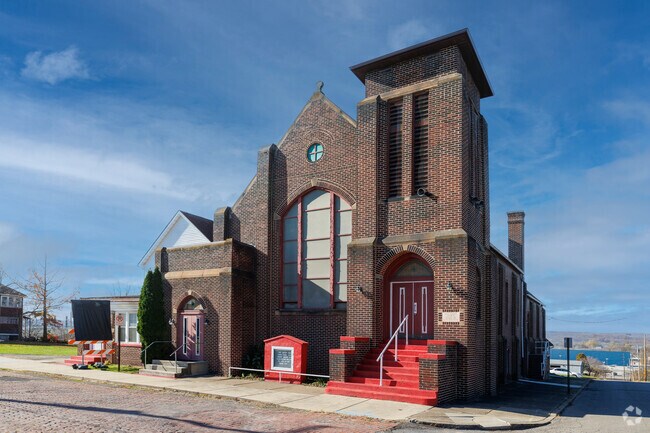 First Baptist church in Farrell where many residents join together.