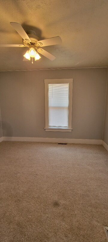 1008 E Ash St, Salina, KS 67401 - photo 4