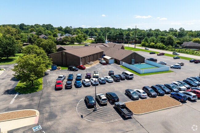 The student population of Evansville Christian School is 847.