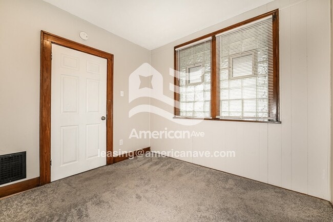 726 Grandview Ave, East Pittsburgh, PA 15112 - photo 5