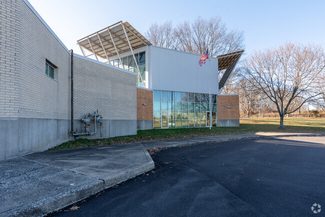 Niche gives Francis Parker School an overall grade of A+.