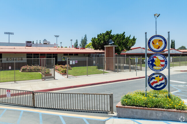 Dean L. Shively Middle School