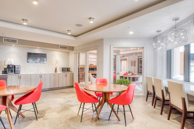 Twenty50, Fort Lee, NJ 07024 - photo 6