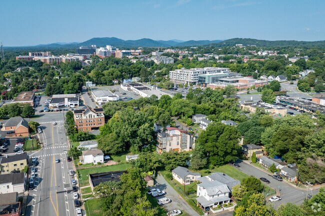 Rose Hill is only a five minute commute to downtown Charlottesville.