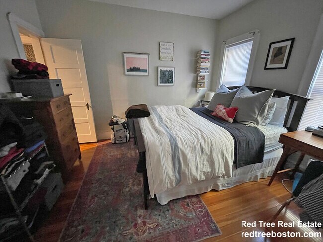 85 Lowden Ave unit 1, Somerville, MA 02144 - photo 6