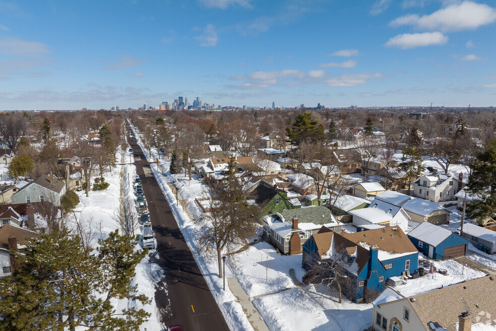 Neighborhood_Kingfield_FINAL_052423
