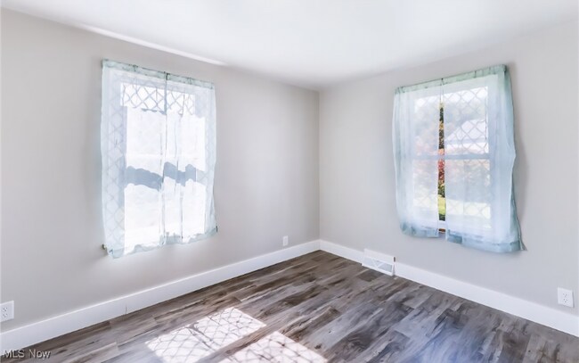 804 S Belle Vista Ave, Youngstown, OH 44509 - photo 7