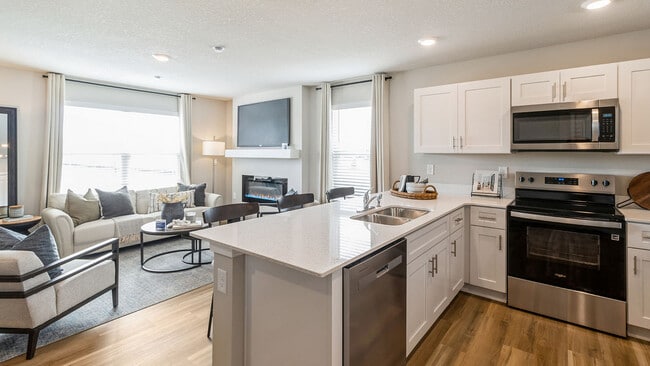 15363 Coyote Dr, Grimes, IA 50111 - photo 5