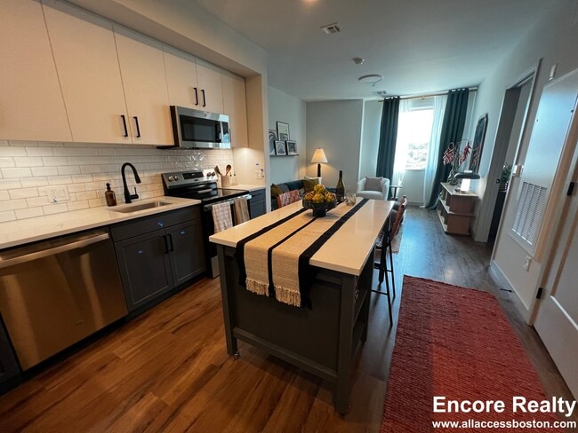 80 Rugg Rd unit MODEL, Allston, MA 02134 - photo 3