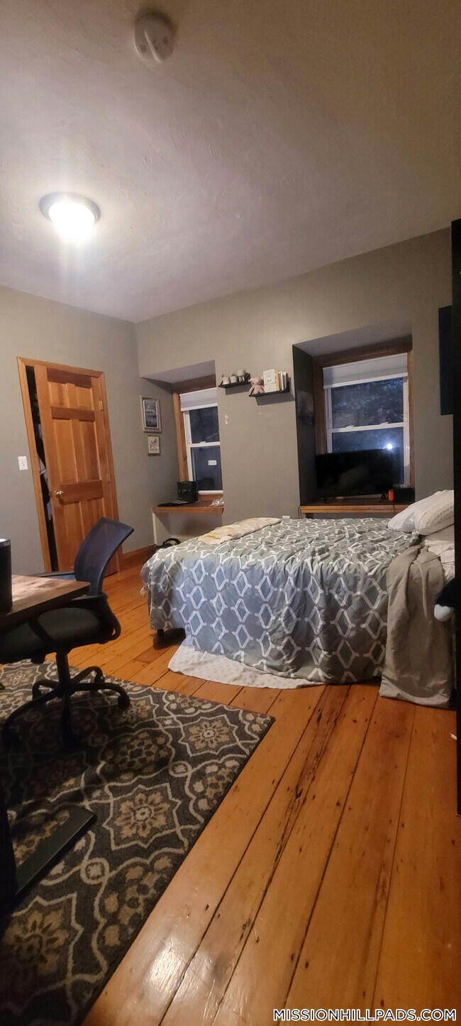 8 Sewall St, Boston, MA 02120