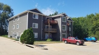 4712 Chadwick Rd Unit Chadwick Condo, Cedar Falls, IA 50613