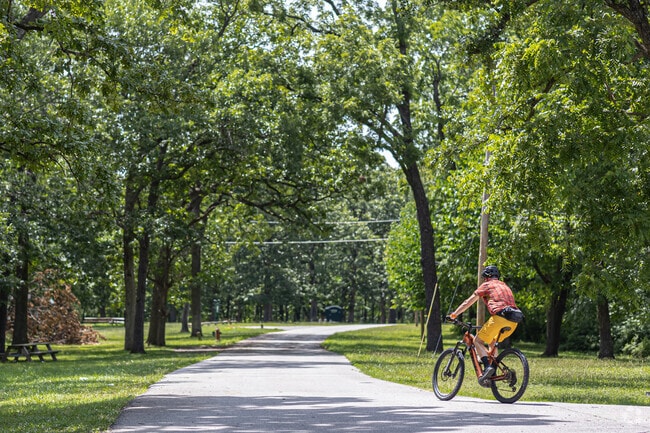 Swope Park offers miles of trails near Oldham Farms.