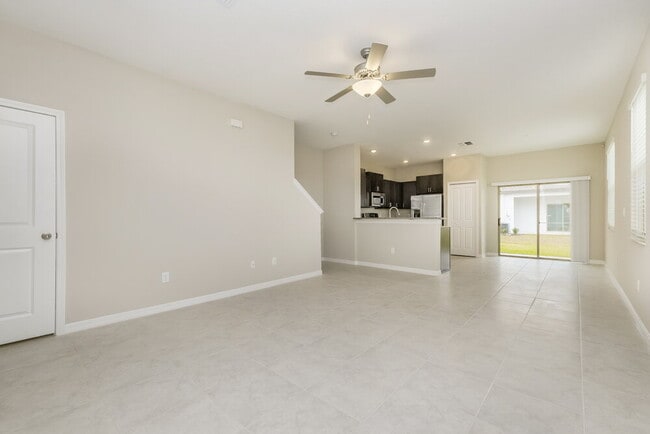 2162 Azure Vw Way, Lutz, FL 33558 - photo 6