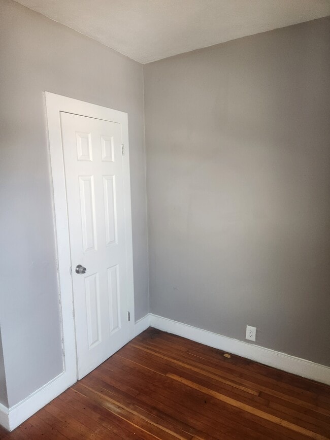 11 Fairview Ave unit 2, Poughkeepsie, NY 12601 - photo 5