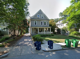 262 Lake Ave Unit 3, Newton, MA 02461