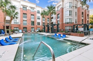 3616 S Richmond Ave, Houston, TX 77046