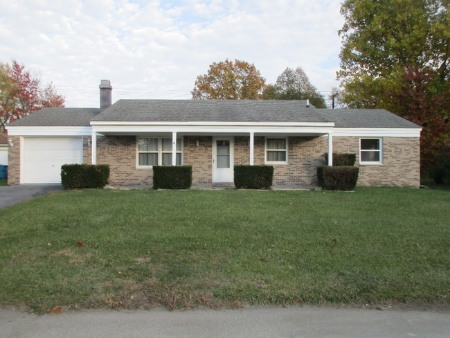 733 Acadia Rd, Valparaiso, IN 46385 - photo 2