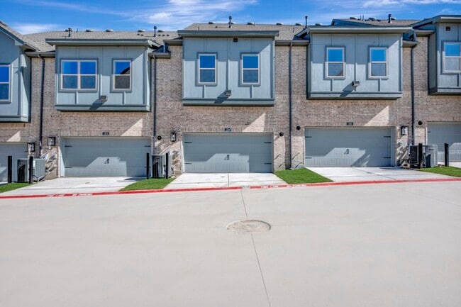 4843 Fuller Ct unit 1204, Irving, TX 75038 - photo 2