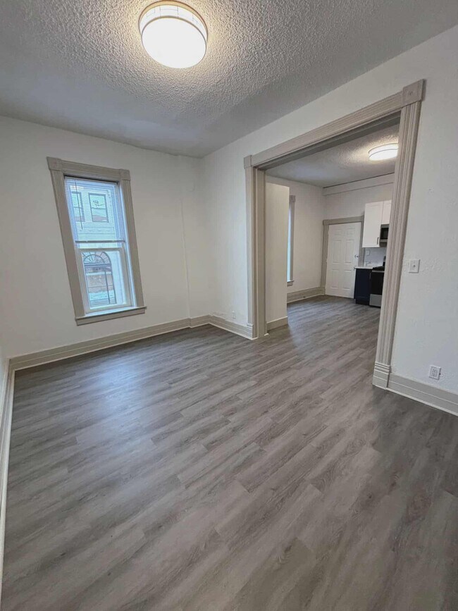 1400 Central Ave unit 2, Dubuque, IA 52001 - photo 7