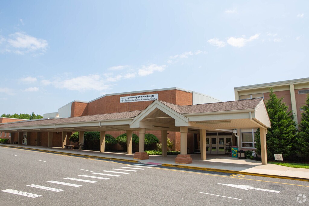 Moorestown High School, Rankings & Reviews