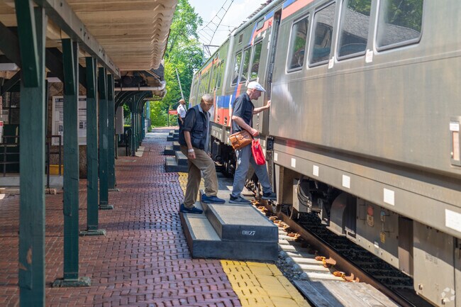 Wynnewood’s SEPTA rail station provides direct service to downtown Philadelphia in approximately 30 minutes.