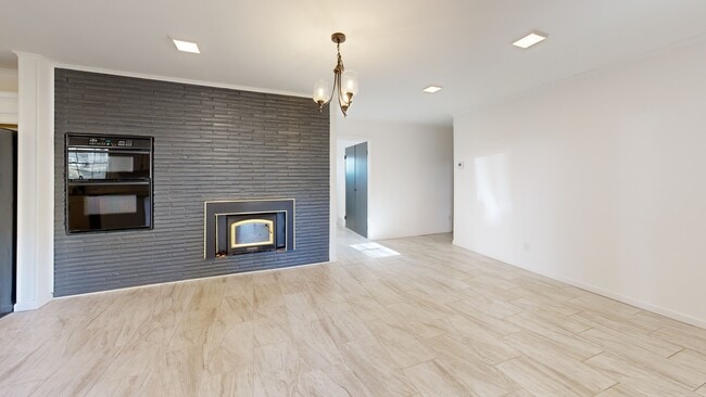 2822 Baker Rd, Independence, MO 64057 - photo 3