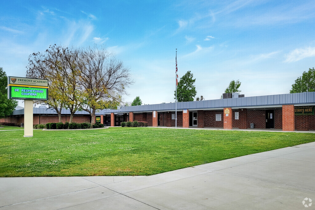 Fremont Academy of Engineering and Design building and sign is located in Rio Rancho.
