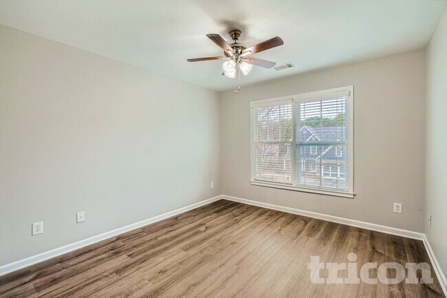 1567 Squire Hill Ln, Lawrenceville, GA 30043 - photo 7