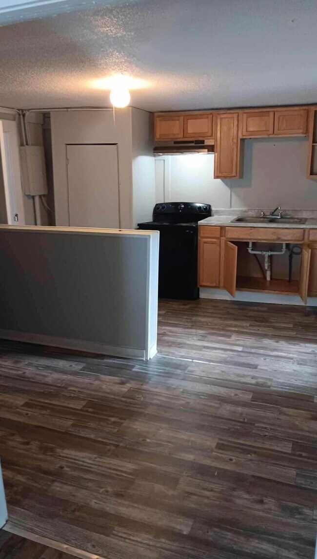 1016 Farrah Cir, Tupelo, MS 38804 - photo 4