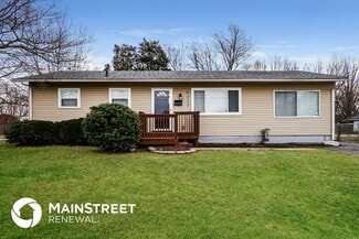9233 Chenault Rd, Louisville, KY 40272