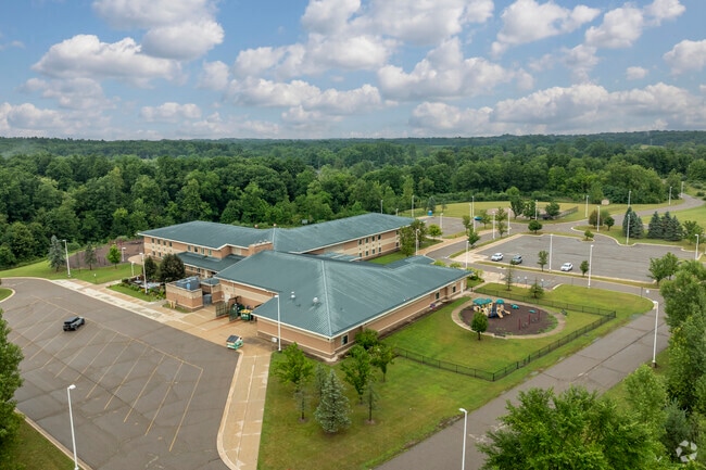 Ruahmah J. Hutchings Elementary offers a dynamic learning environment.